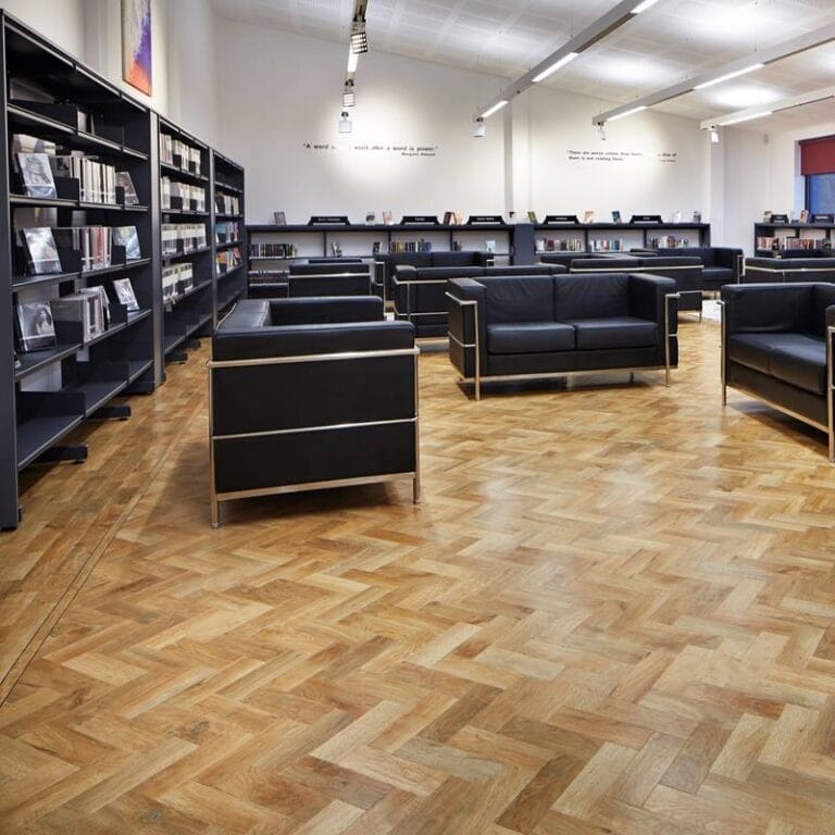 Kirjasto – Designflooring Art Select vinyylilankku